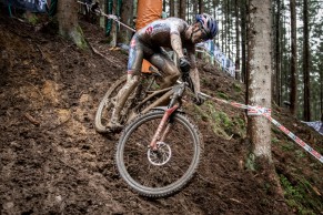 specialized-turbo-levo-pidcock/