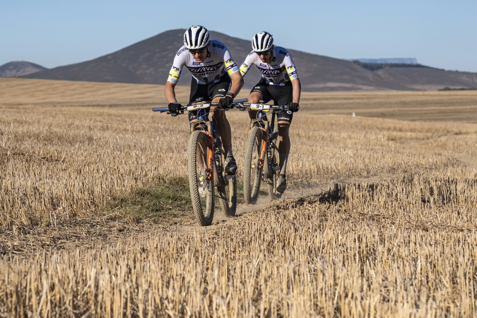 The Wilier-Vittoria team wins a thrilling sprint against SCOTT SRAM and stage 3 turns the General classification of the Absa Cape Epic 2025 upside down