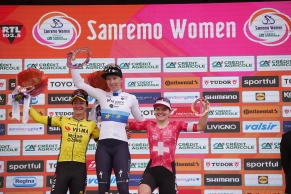 Mathieu van der Poel remporte un Milan-San Remo de science-fiction