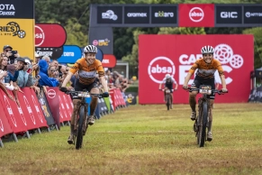 Schurter-Colombo in men and Langvad-Gómez in women win the Absa Cape Epic 2025