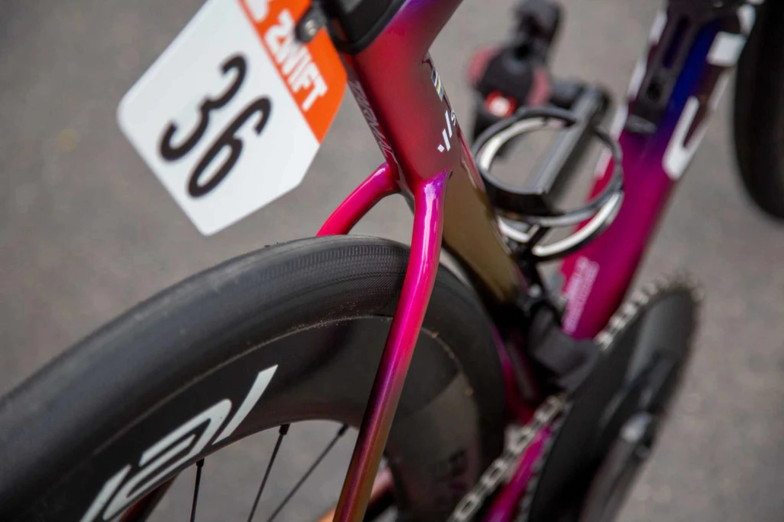 Van der Poel on the trend of riding increasingly wider tires: "I think there is a limit"