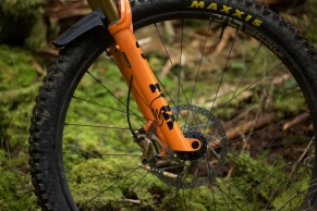 FOX 36 and 36 SL 2025: lightness and stiffness in a new dimension