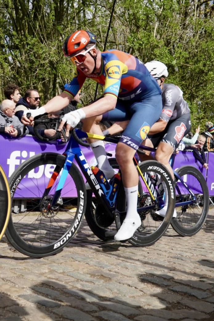 Mads Pedersen repeats victory in the Gent-Wevelgem 2025