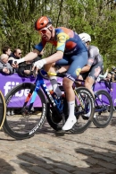 Mads Pedersen répète sa victoire à Gand-Wevelgem 2025