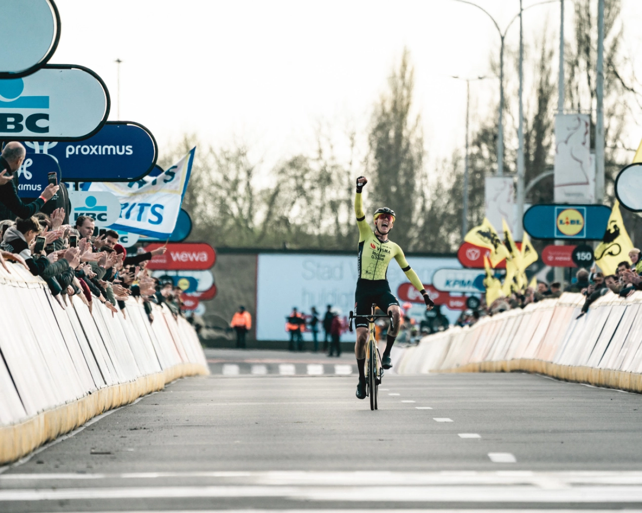 Wout van Aert seeks to clear up doubts in Dwars door Vlaanderen, the prelude to the Tour of Flanders