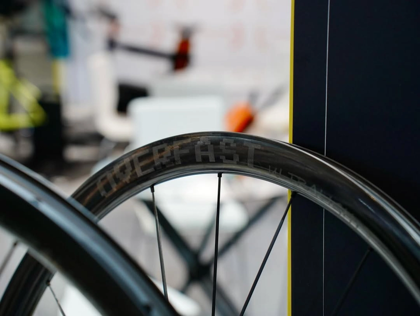 Aero cranks and a wheelset under a kilogram, that's the latest from Overfast