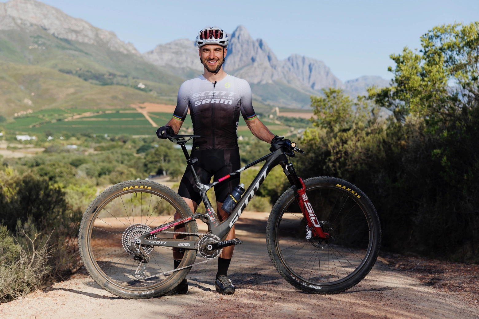 CamelBak returns to the UCI Mountain Bike World Cup with the SCOTT-SRAM MTB Racing team