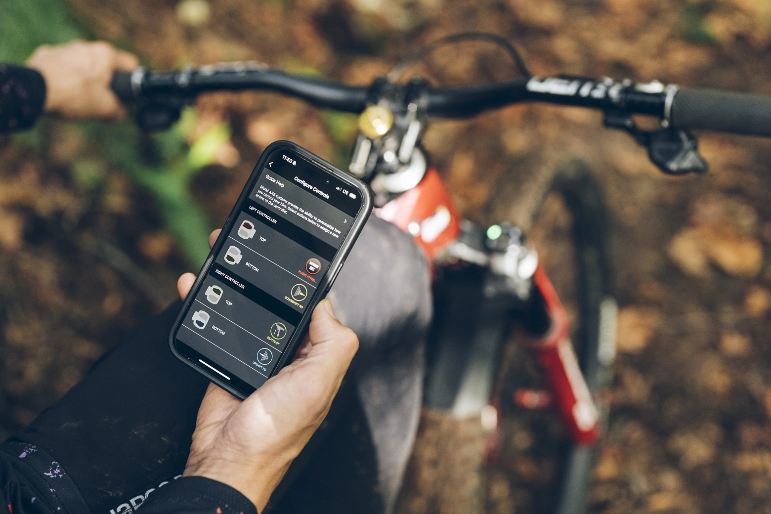 New RockShox Reverb AXS seatpost: renewed on the outside and on the inside