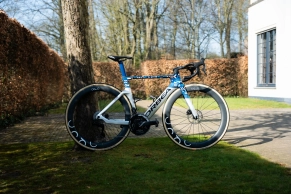 The special edition Orbea bikes with which Lotto commemorates its 40th anniversary in the Tour of Flanders