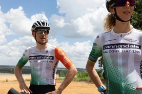 The Cannondale Factory Racing team completely renews its image: this is their new Scalpel and gear