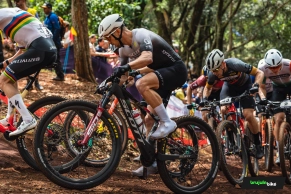 Nino Schurter with shoe covers in the Short Track, aerodynamics or something to hide?