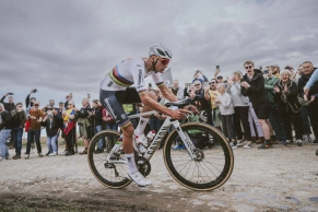 Paris-Roubaix 2025: favorites, schedules and how to watch