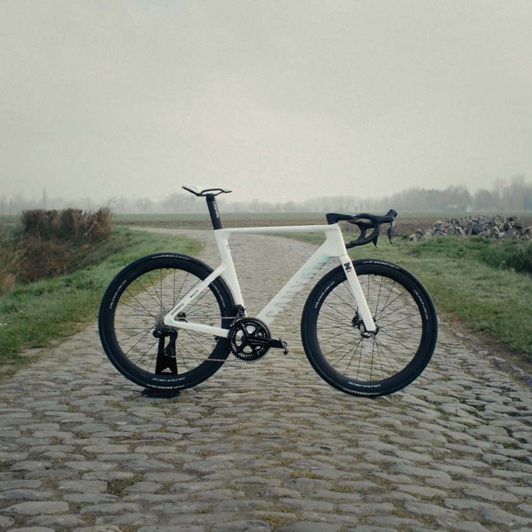 The Canyon Aeroad CFR Tensor, with which Mathieu van der Poel won in Roubaix, is now on sale