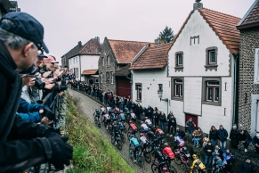 Amstel Gold Race 2025: times and how to watch the duel between Pogacar, Evenepoel and Pidcock