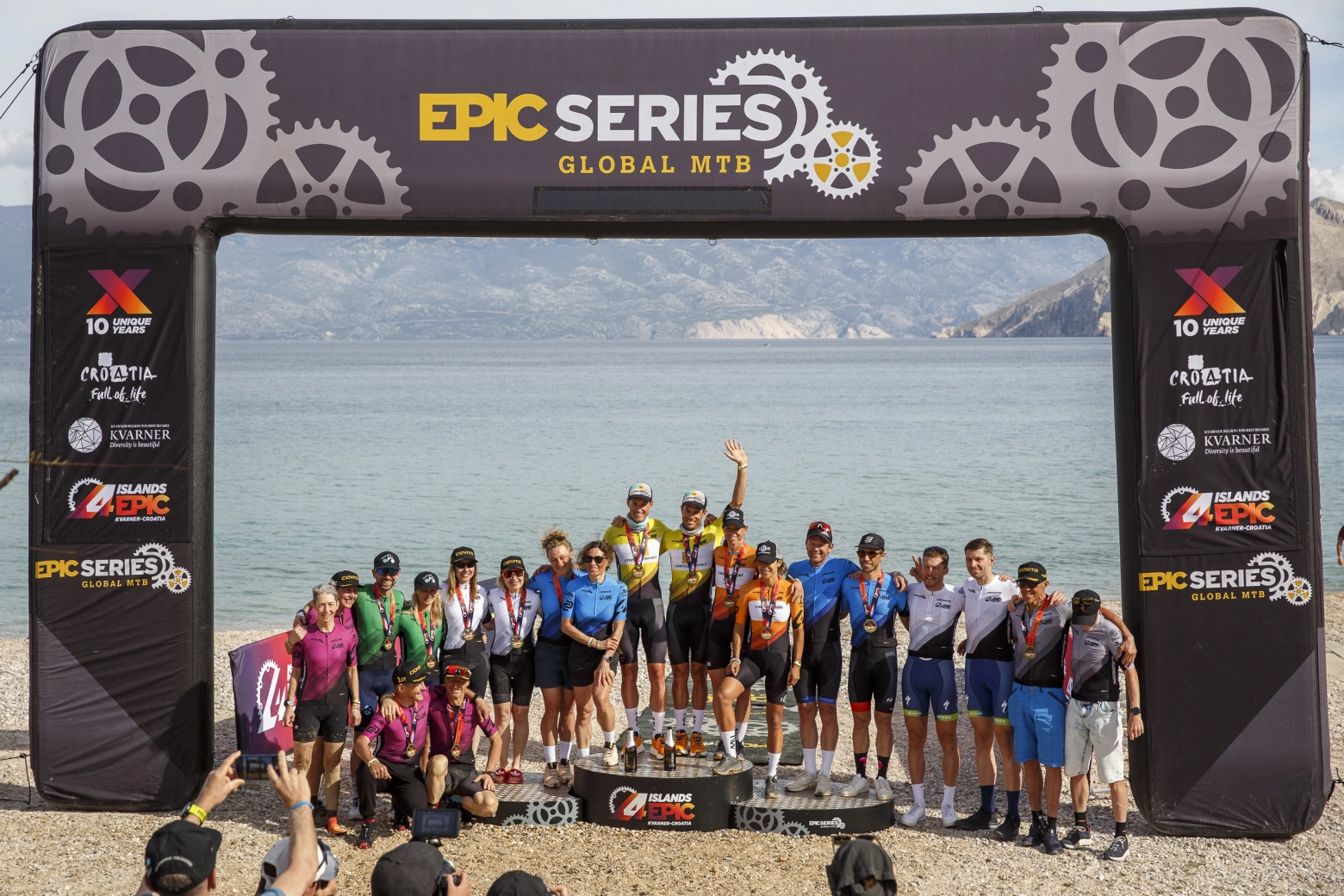 The Cannondale ISB Sport and the Buff Megamo dominate and win the 4Islands Epic 2025