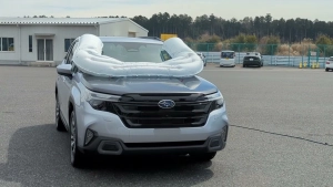 Subaru presents the first external airbag for cyclists