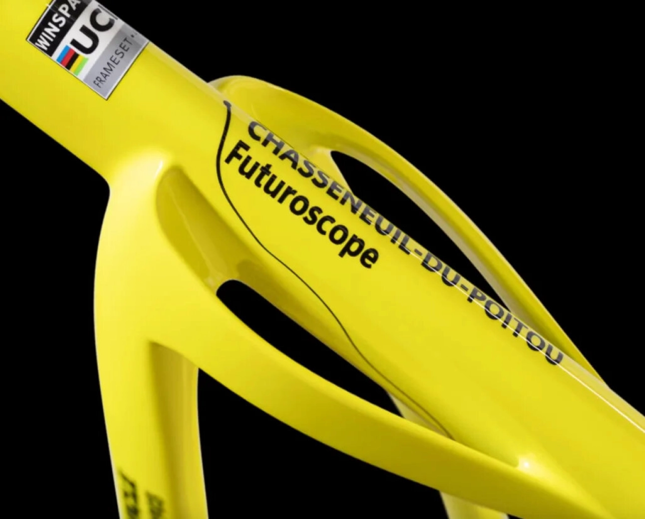 The new Winspace T1600 debuts with aerodynamic spoilers