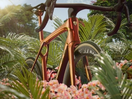 Trek adds "snake scales" to its exclusive Project One ICON Serpentine finish