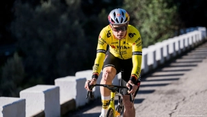 What is expected of Van Aert in the Giro: "wearing the pink jersey would be a dream"