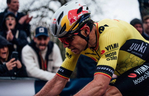 What is expected of Van Aert in the Giro: "wearing the pink jersey would be a dream"