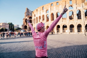 Over €2,000 for winning an intermediate sprint and over €10,000 for winning the stage: all the prize money for the 2026 Giro
