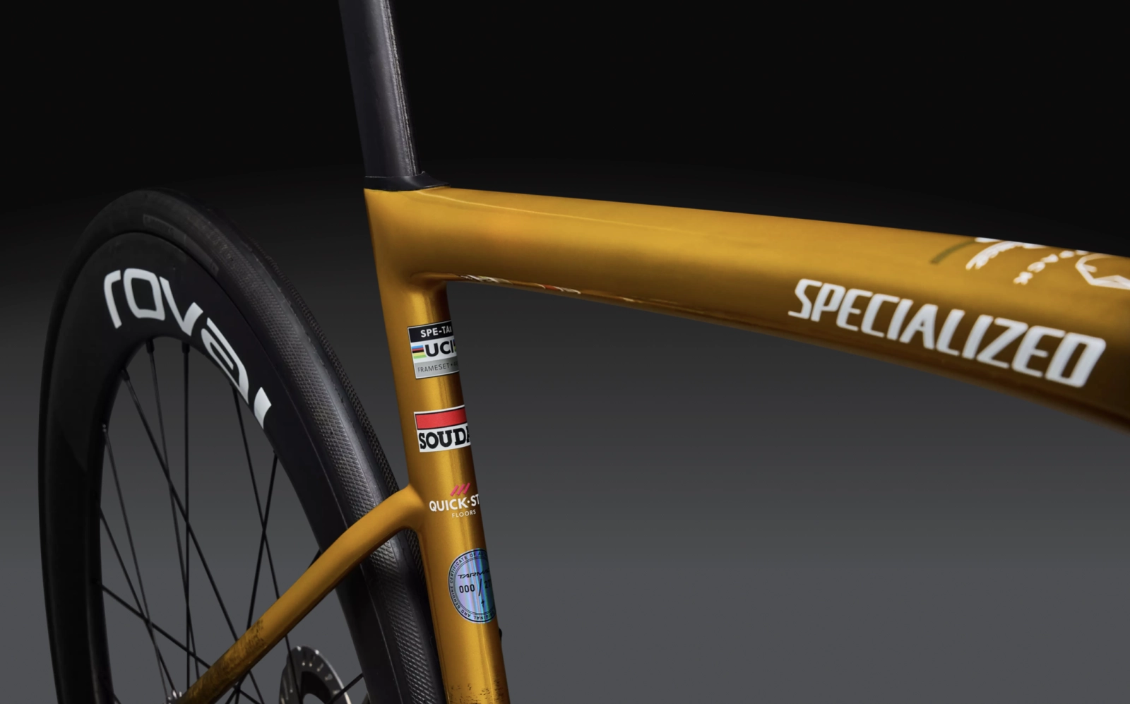 A S-Works Tarmac SL8 chega em uma edição limitada dourada "Golden Season"