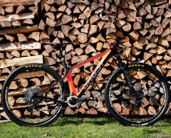 Anne Terpstra's Ghost Lector Superfit in detail