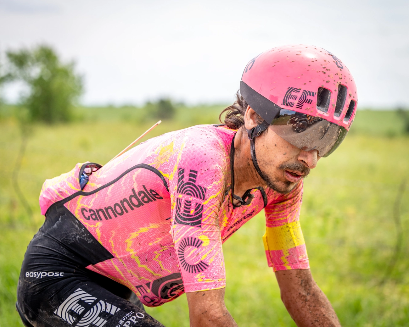 Lachlan Morton gives his opinion on suspension vs wide tires in gravel: "There is not just one solution"