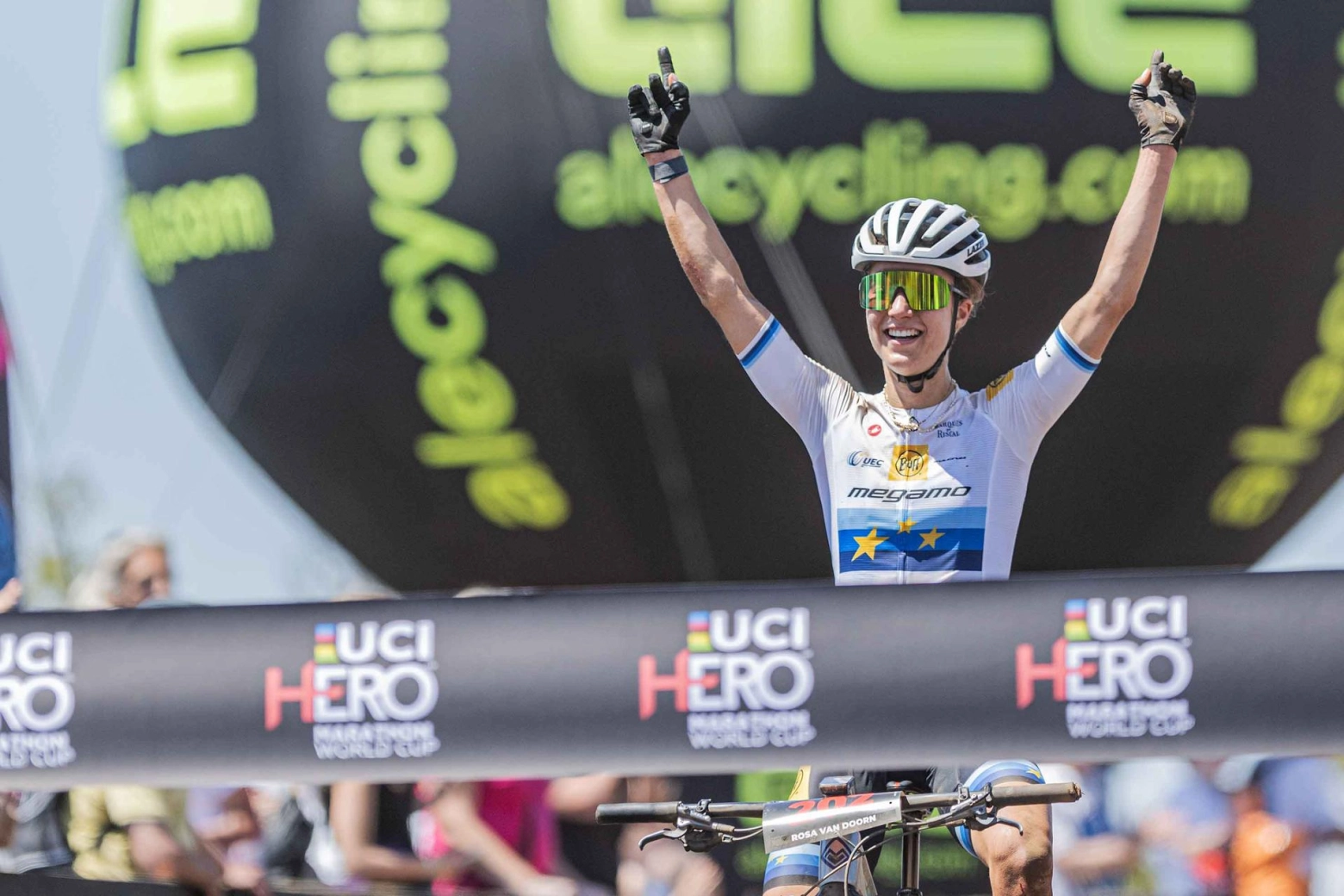 The new XCM World Cup debuts in Capoliveri with victory for Wout Alleman and Rosa Van Doorn