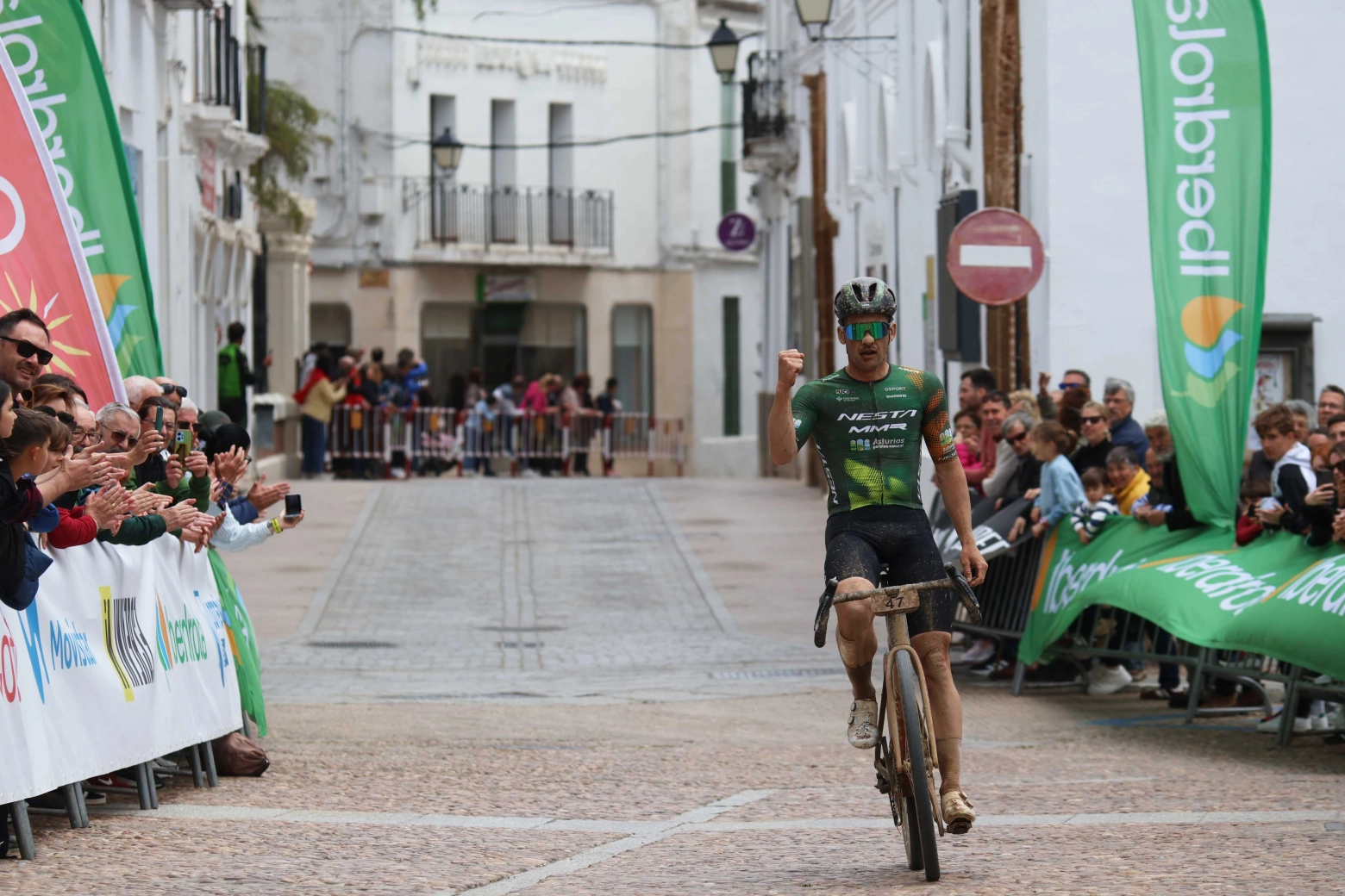 José Miguel Fernández y Marta Tora ganan el Campeonato de España de Gravel
