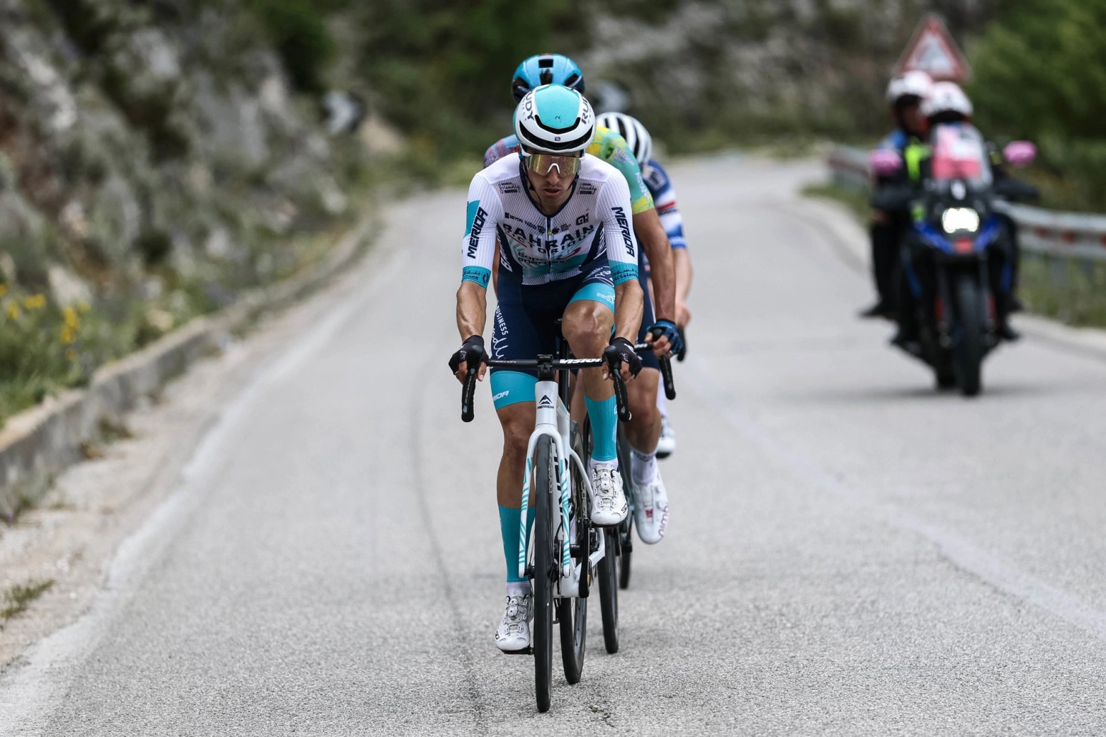 Two out of two for Mads Pedersen who also regains the pink jersey of the Giro d'Italia