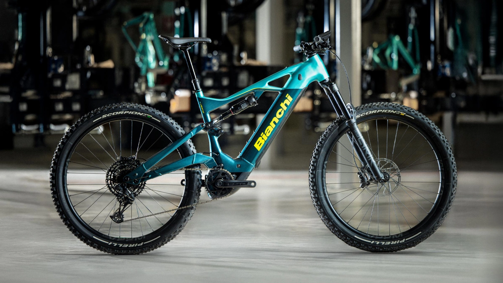 New Bianchi e-Vertic FX Trail, more power and design for a unique eMTB