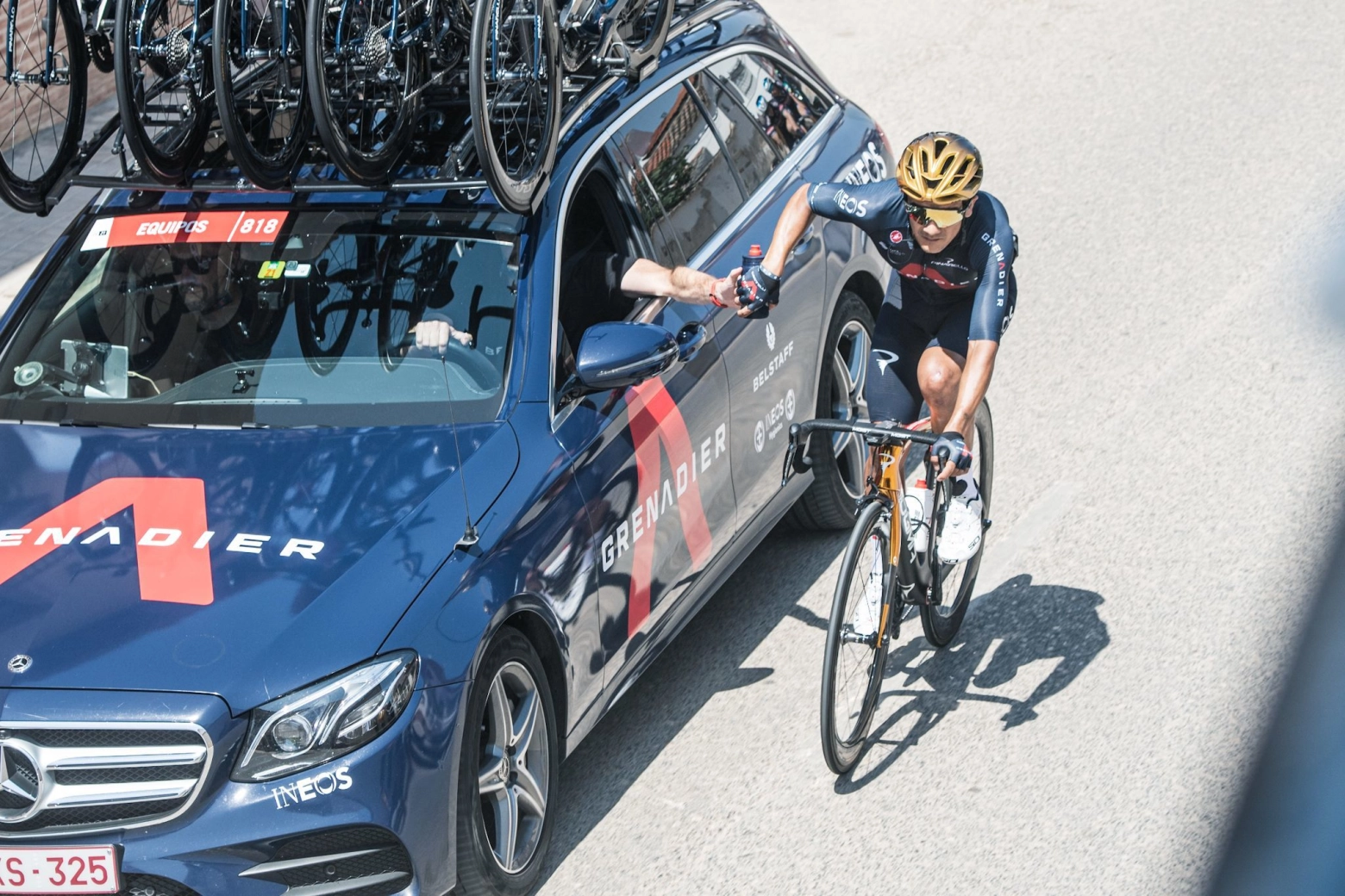 Bouteille collante, combien de temps les cyclistes peuvent-ils être poussés en donnant une bouteille ?