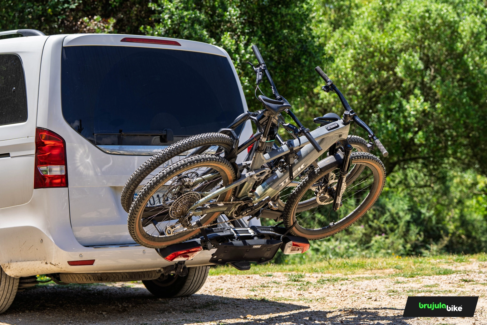 We tested the Thule EasyFold 3 bike rack, carrying two e-bikes has never been so easy and safe