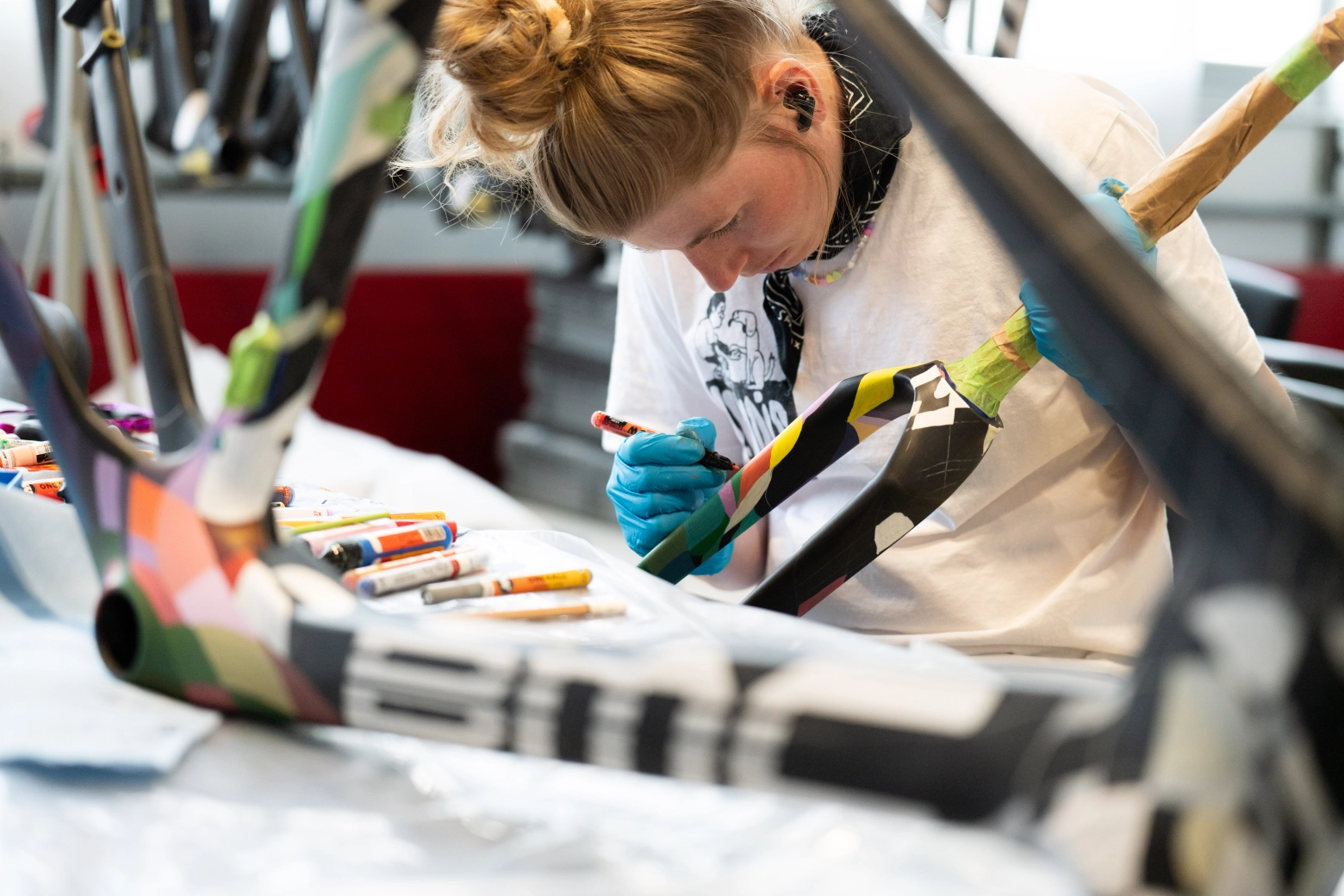 Extreme minimalism: BMC VAR0 is the new transparent finish for painting or reducing weight to the maximum