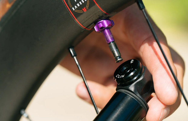 The tubeless inflation revolution begins with this presentation. From click to total change?