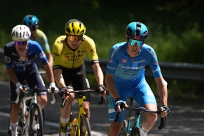 Luke Plapp completes the breakaway in the eighth stage of the Giro d'Italia. Ulissi is the new leader