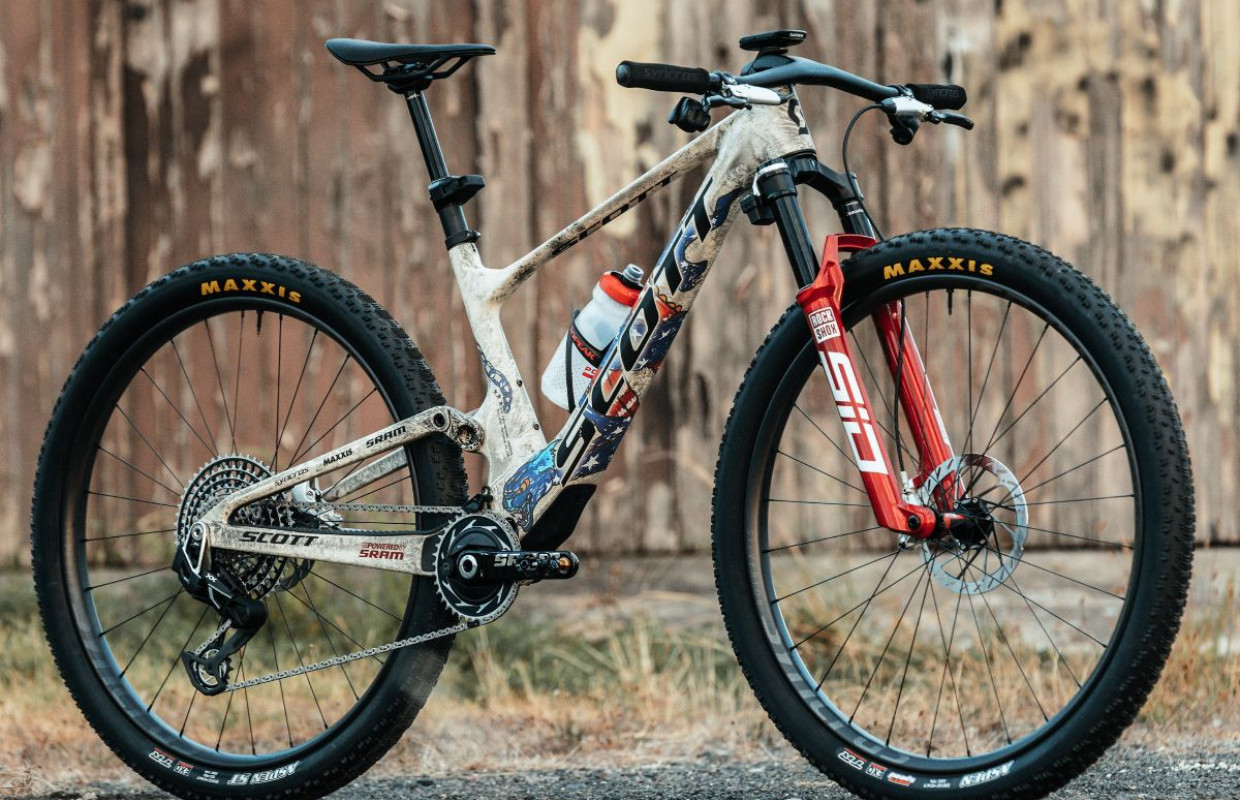 Art and competition: this is the SCOTT Spark RC of Bjorn Riley