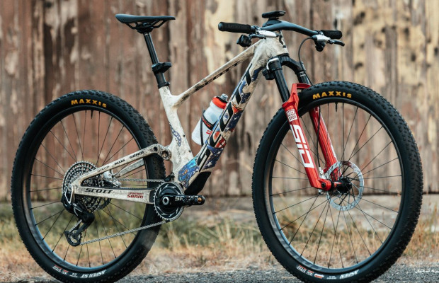 Art et compétition : voici le SCOTT Spark RC de Bjorn Riley
