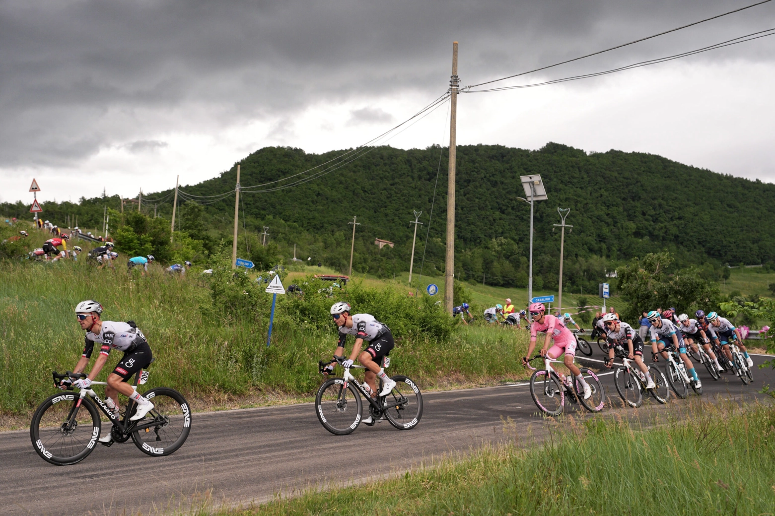 Olav Kooij wins the sprint of the twelfth stage of the Giro d'Italia
