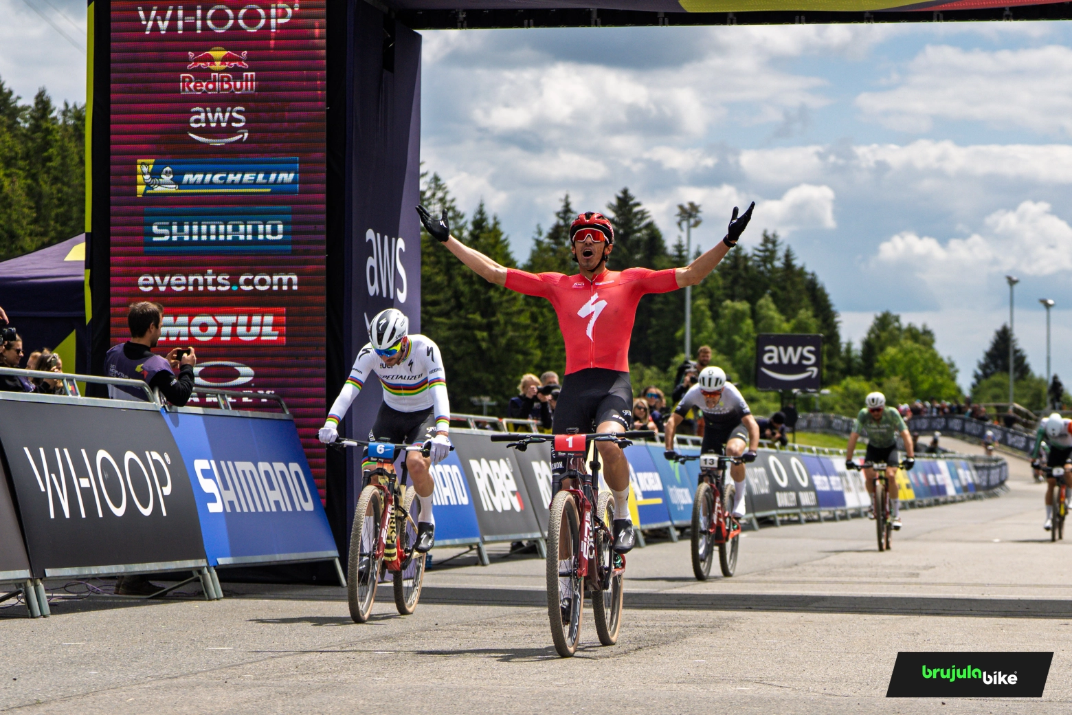 Chris Blevins came from behind to win the impossible and Puck Pieterse dominated to win the Nove Mesto World Cup