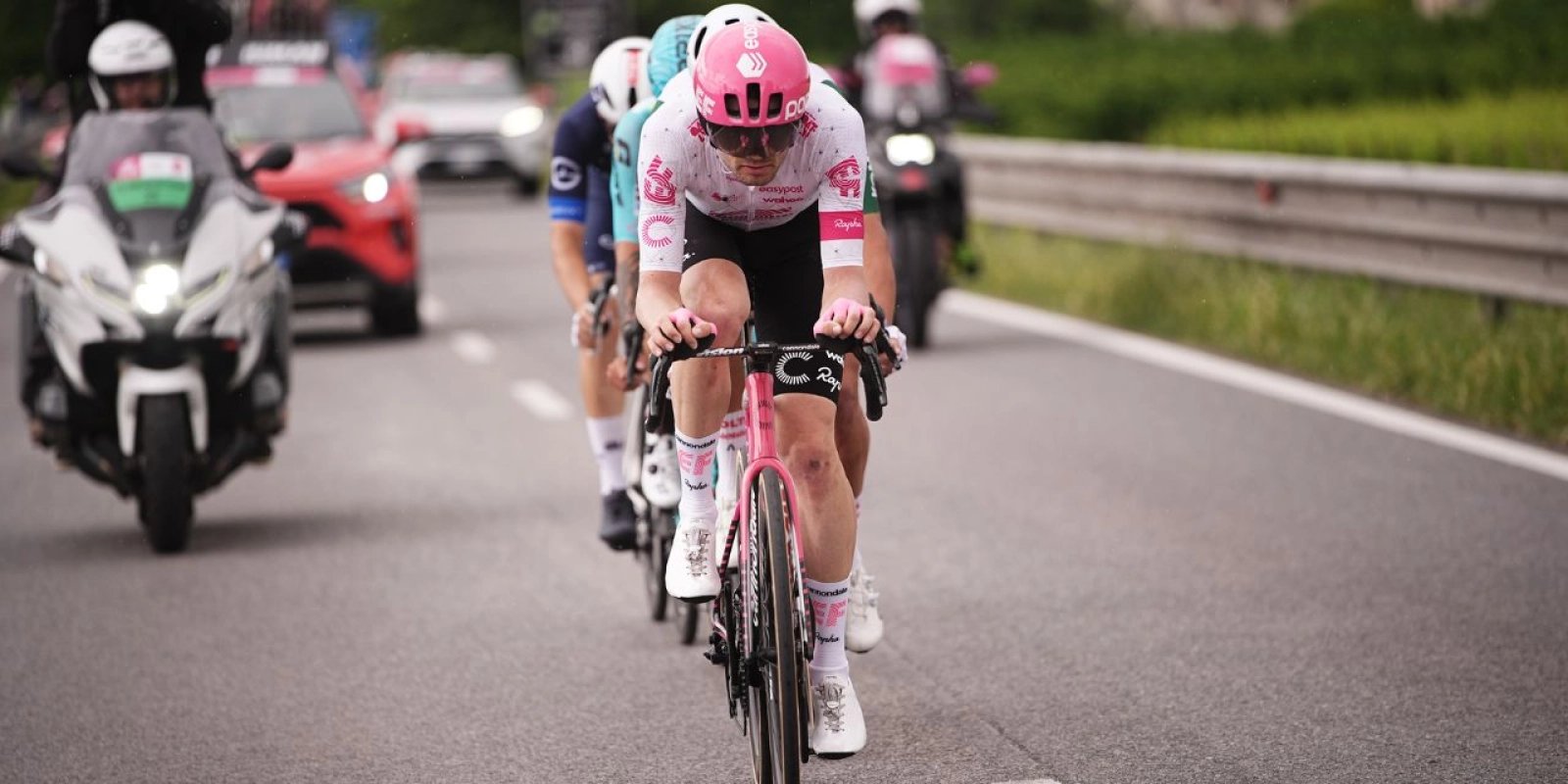 Kasper Asgreen wins a crash-filled stage of the Giro d'Italia that leaves Del Toro even more in the lead