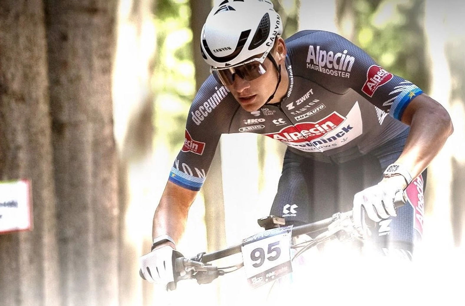 Mathieu van der Poel suffers a wrist fracture after his fall in Nove Mesto, his schedule is up in the air for now