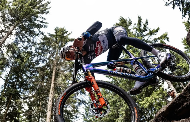 Van der Poel já está treinando e afastando os piores rumores.
