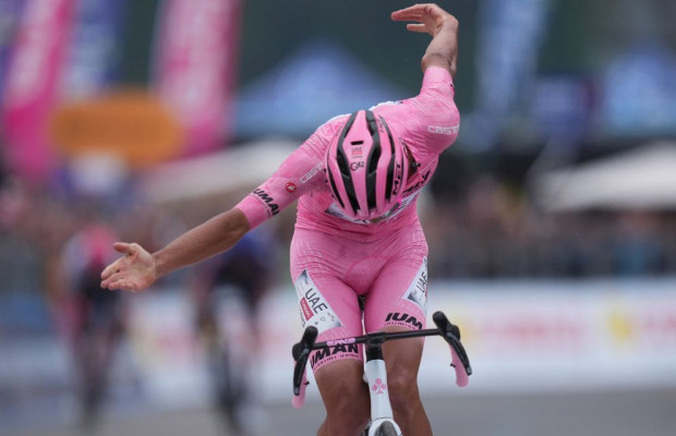 Del Toro defends the pink jersey of the Giro d'Italia like a champion against a Carapaz who continues to bet on winning