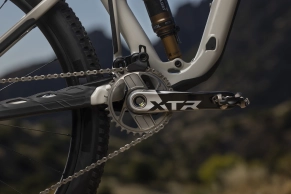 Shimano says goodbye to cables with its new electronic group XTR M9200 Di2