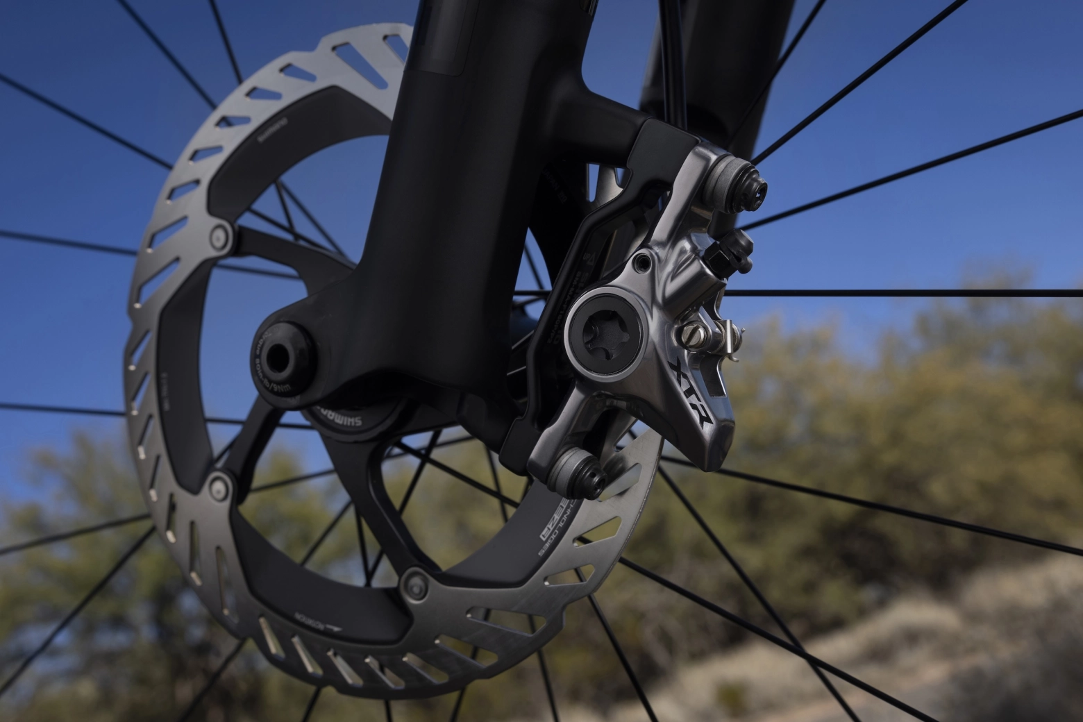 New Shimano XTR M9200 brakes for XC and Enduro