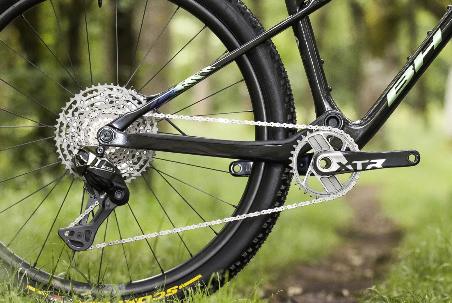 BH debuts the new electronic Shimano XTR on its Lynx SLS and Lynx Race