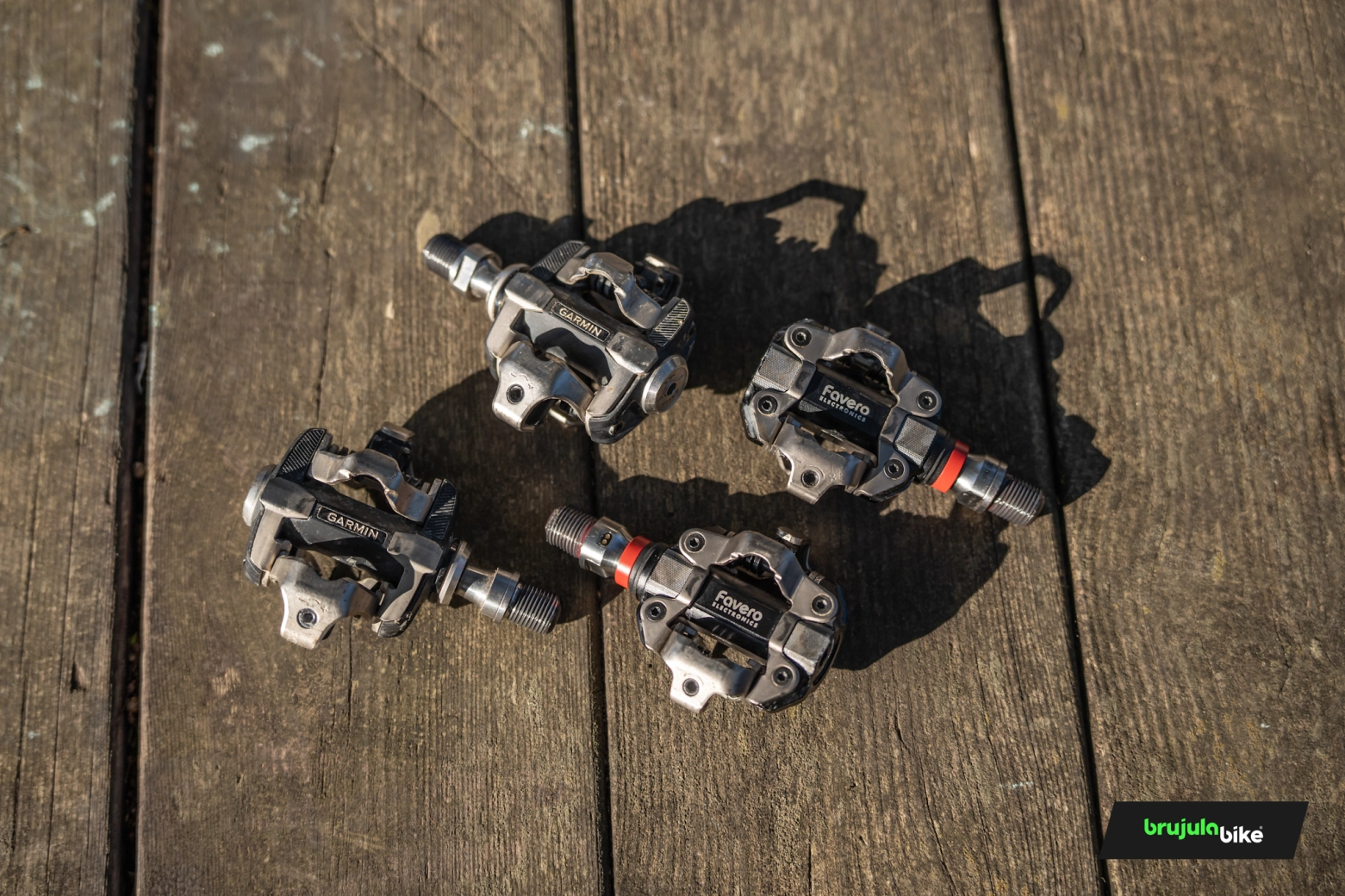 Test and review of pedals with power meter for MTB: Favero Assioma Pro MX-2 vs Garmin Rally XC200