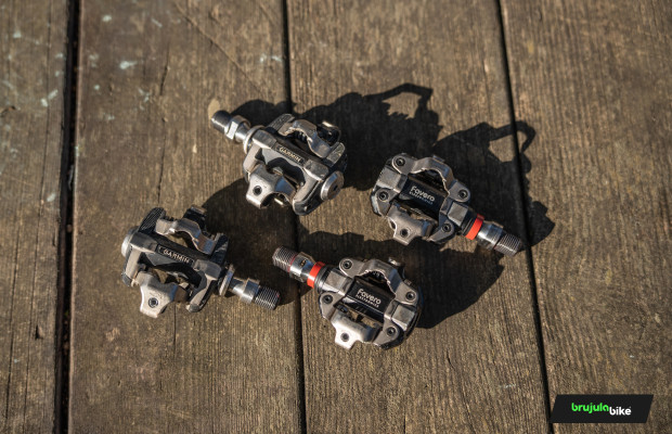 Test and review of pedals with power meter for MTB: Favero Assioma Pro MX-2 vs Garmin Rally XC200